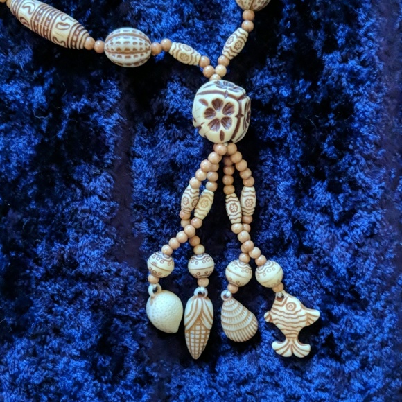 Vintage neckalces - Picture 2 of 3